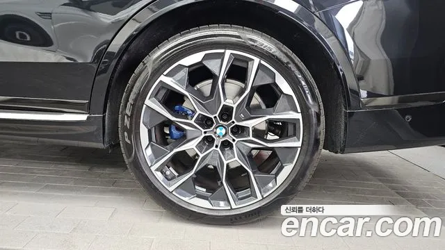 BMW X7 xDrive 40d M Sport 7 мест — Фото автомобиля 18