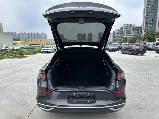 Volkswagen Lamando — Фото автомобиля 18