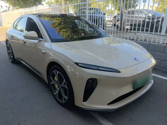 Nio ET5 — Фото автомобиля 3