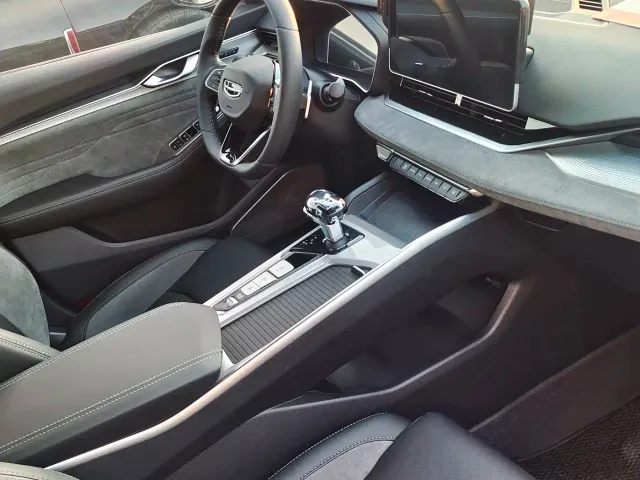 Geely Xingrui — Фото автомобиля 5