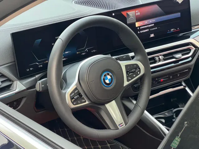 BMW i3 — Фото автомобиля 13