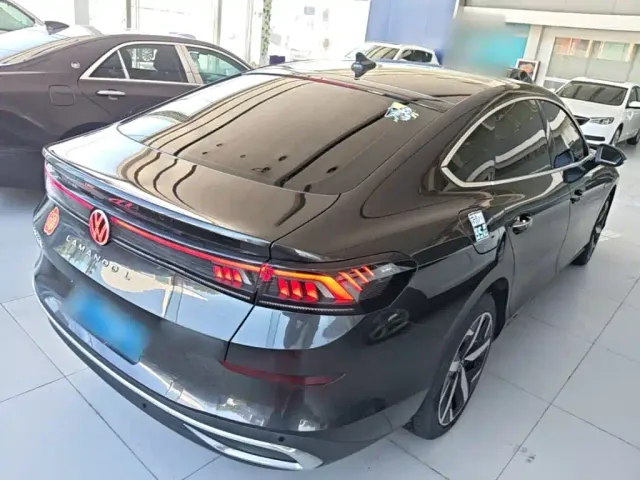 Volkswagen Lamando — Фото автомобиля 6