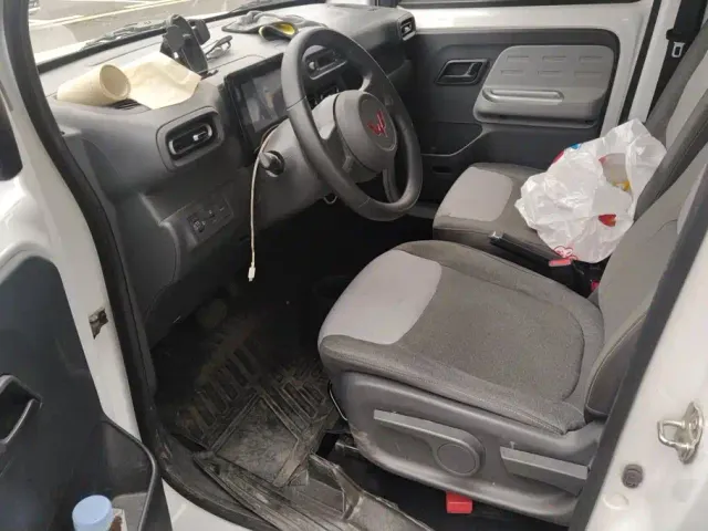Wuling Zhiguang NEV — Фото автомобиля 9