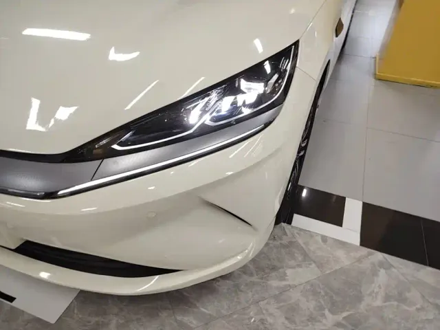 BYD Qin L — Фото автомобиля 23