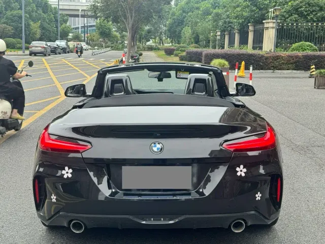 BMW Z4 — Фото автомобиля 4