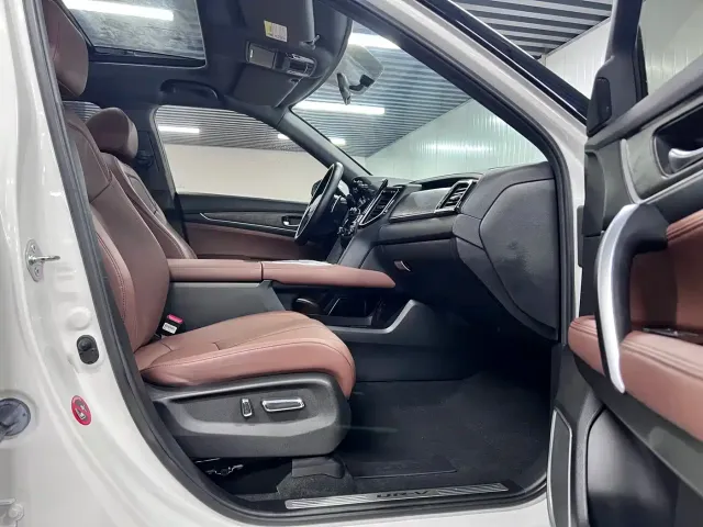 Honda Honda UR-V 2020 370TURBO 2WD Premium Elegance Edition — Фото автомобиля 9