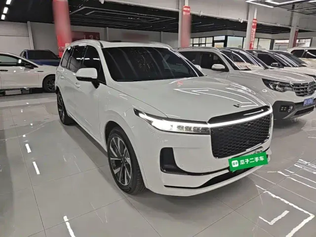 Li Auto ONE — Фото автомобиля 3