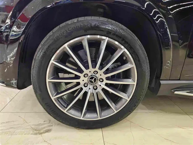 Mercedes-Benz GLE-Class — Фото автомобиля 10