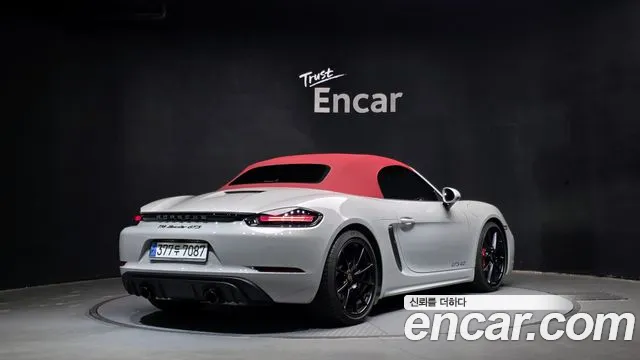 Porsche 718 — Фото автомобиля 2