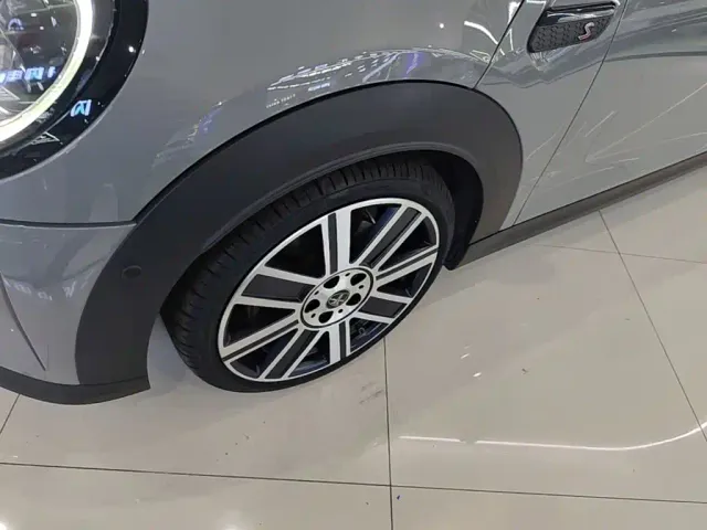 MINI Hatch — Фото автомобиля 22
