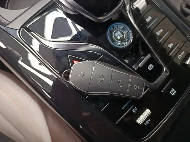 BYD Qin PLUS — Фото автомобиля 8