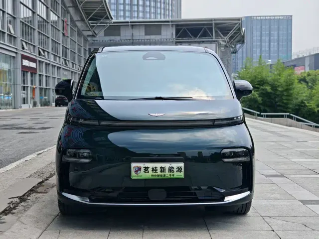 Geely Yizhen L380 — Фото автомобиля 2