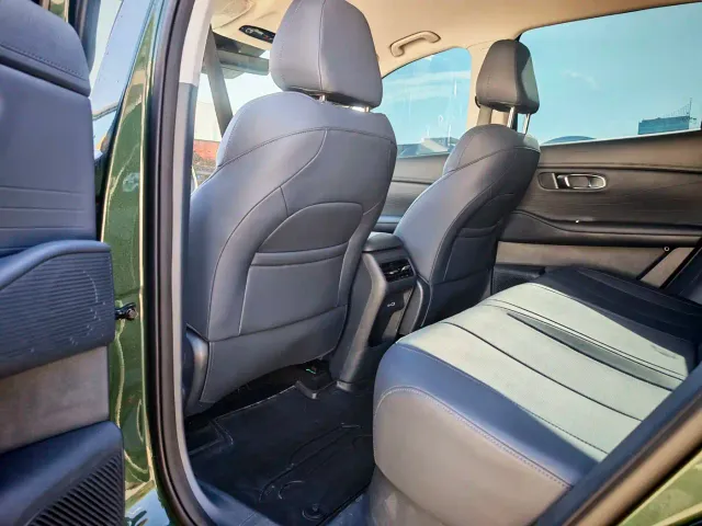 Geely Galaxy Starship 7 EM-i — Фото автомобиля 6