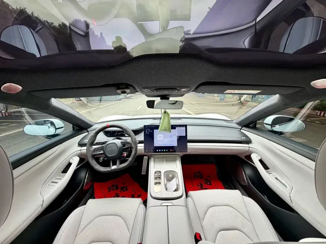 Xiaomi SU7 — Фото автомобиля 6