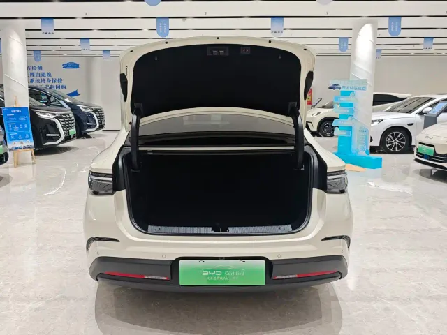 BYD Seal 07 DM-i — Фото автомобиля 15