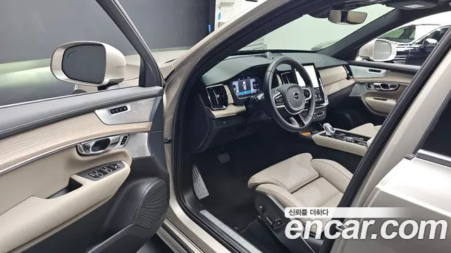 Volvo XC90 Generation 2 — Фото автомобиля 9