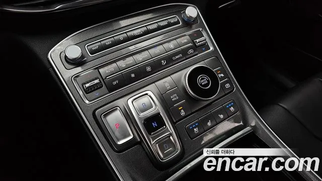 Hyundai Santafe Новый Santa Fe Бензин 2.5T 2WD — Фото автомобиля 9