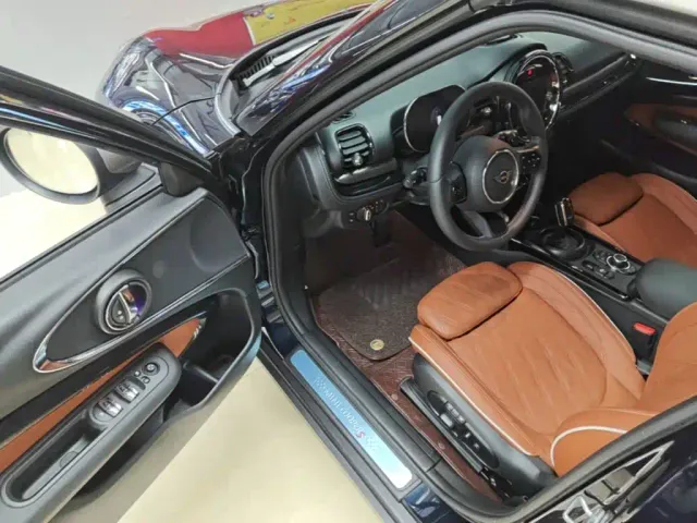 MINI Clubman — Фото автомобиля 15
