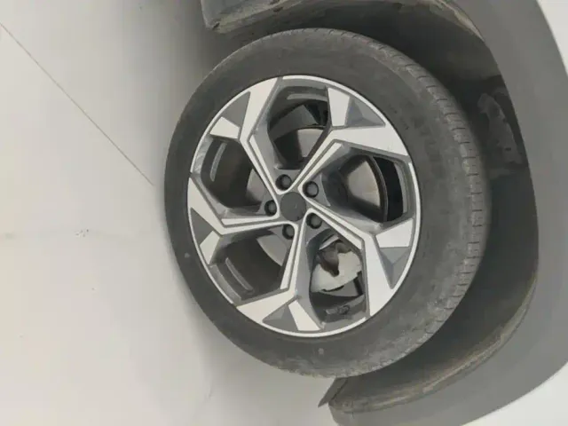 Geely Boyue L — Фото автомобиля 6