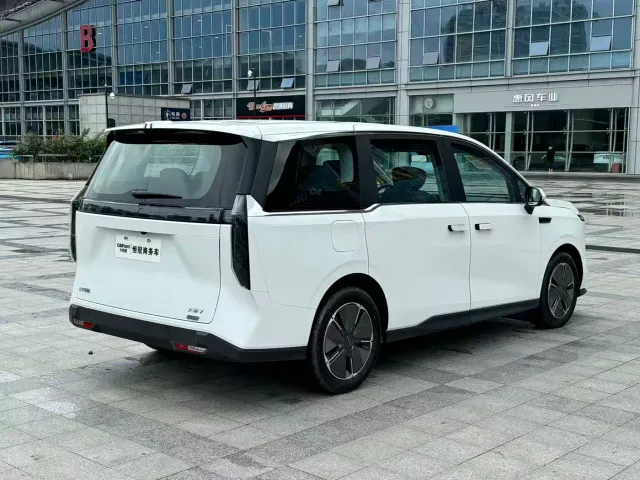 Maxus Dajia 7 — Фото автомобиля 5