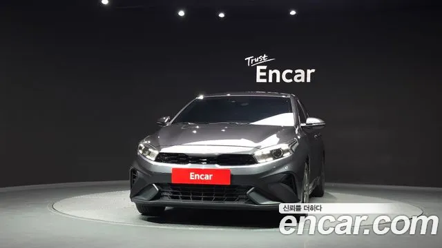 Kia K3 — Фото автомобиля 3