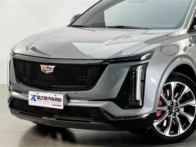 Cadillac XT5 — Фото автомобиля 2