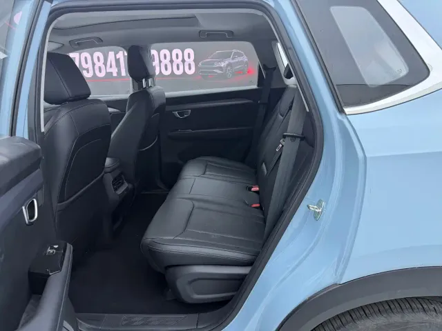 Wuling Asta — Фото автомобиля 5