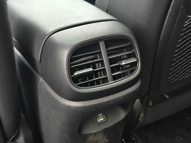 Hyundai Elantra — Фото автомобиля 21