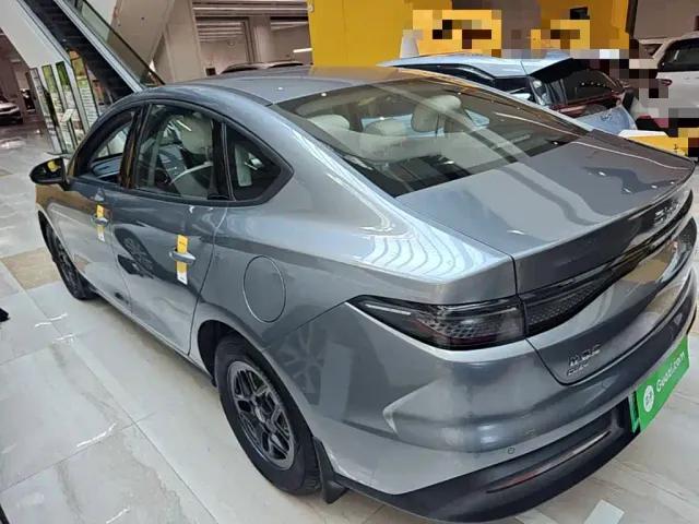 BYD Seal 05 DM-i — Фото автомобиля 4