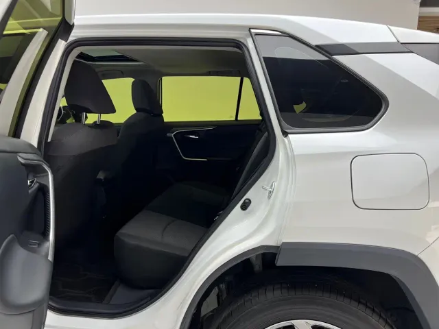 Toyota RAV4 Rongfang 2021 2.0L CVT 2WD Trend — Фото автомобиля 8