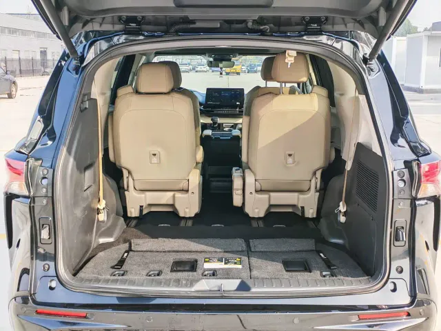 Toyota Granvia — Фото автомобиля 5