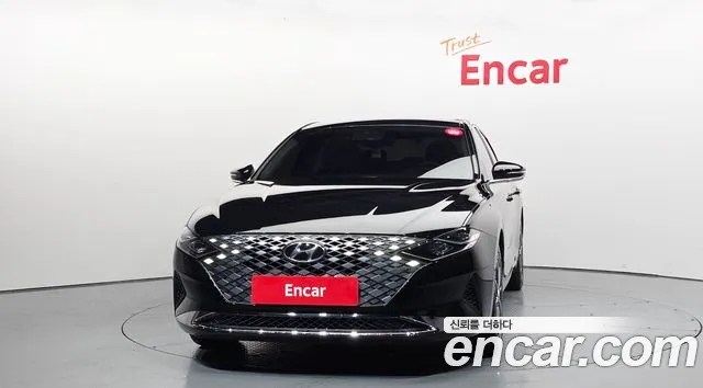 Hyundai Grandeur Новый Grandeur IG 3.0 LPi (Для проката) — Фото автомобиля 3