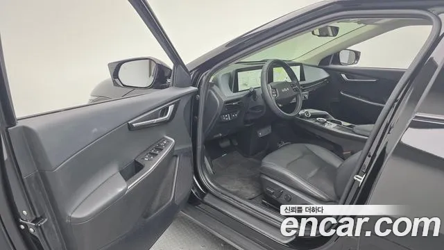 Kia EV6 — Фото автомобиля 10