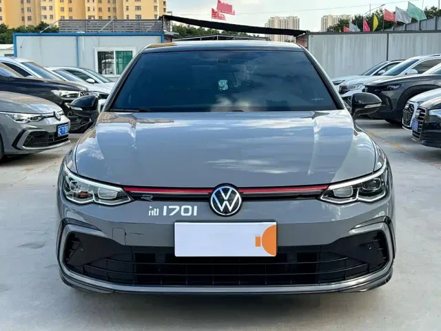 Volkswagen Golf — Фото автомобиля 2