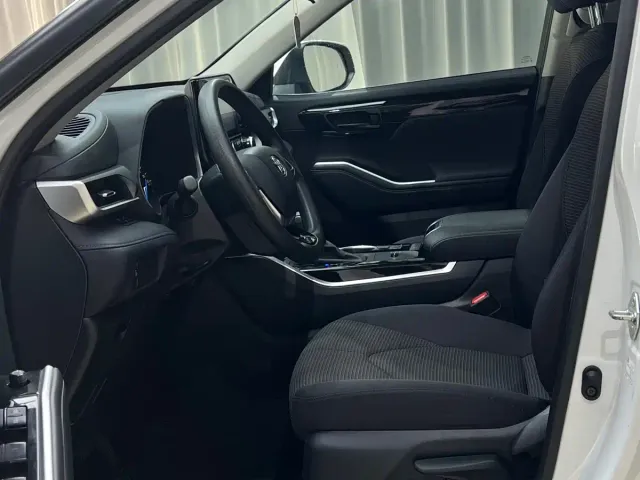 Toyota Highlander — Фото автомобиля 7