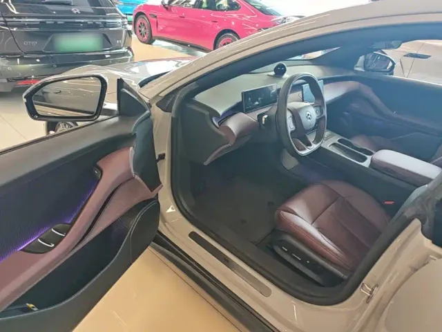 Nio ET5 Touring — Фото автомобиля 15