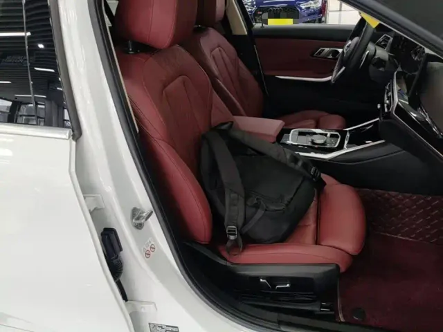 BMW 3 Series — Фото автомобиля 24