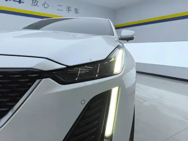 Cadillac CT5 — Фото автомобиля 5