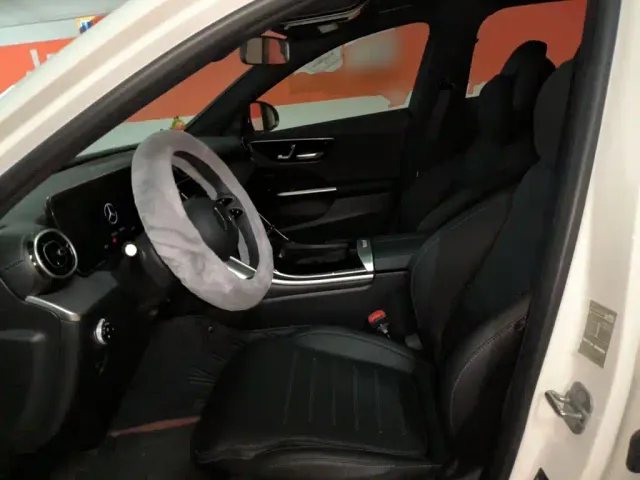 Mercedes-Benz C-Class — Фото автомобиля 16