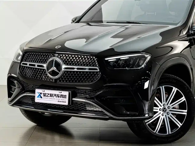 Mercedes-Benz GLE-Class — Фото автомобиля 3