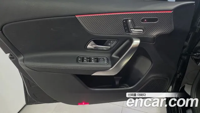 Mercedes-Benz A-Class W177 — Фото автомобиля 12