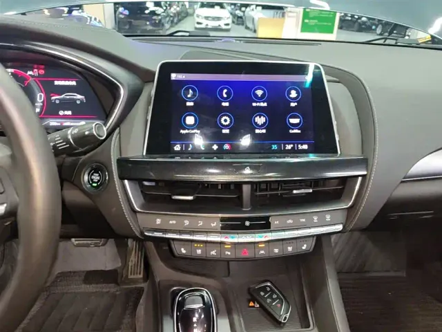 Cadillac CT5 — Фото автомобиля 12