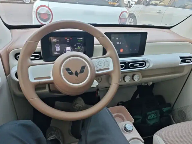Wuling Hongguang Mini EV — Фото автомобиля 9