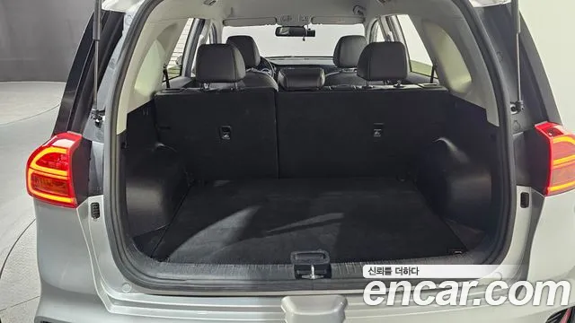 Kia Niro — Фото автомобиля 26