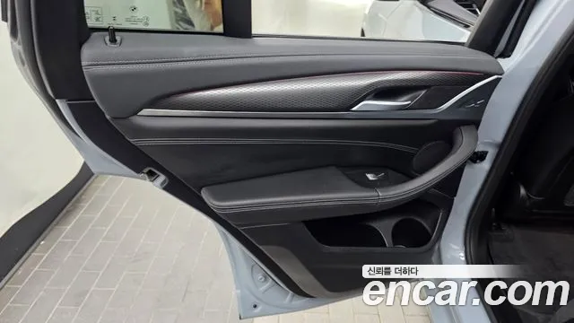 BMW X4 xDrive20i M Sport — Фото автомобиля 25