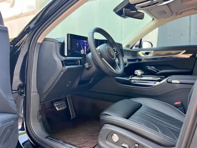 Hongqi H9 — Фото автомобиля 14