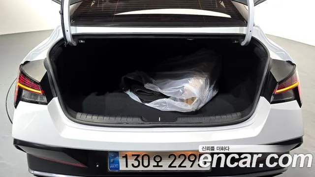 Hyundai Avante CN7 — Фото автомобиля 21