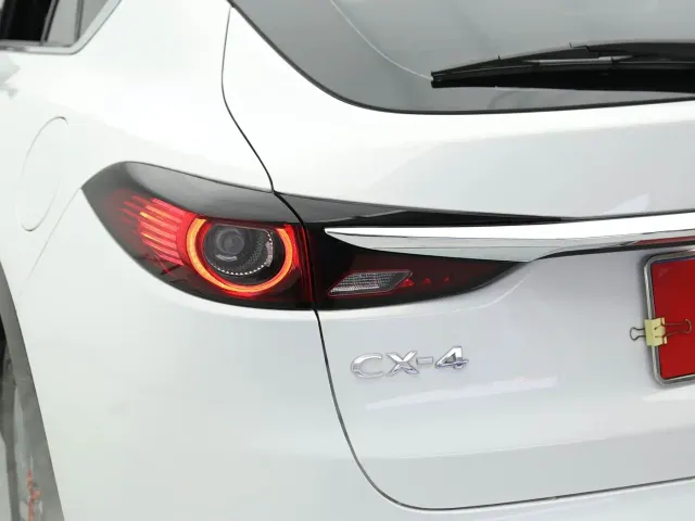 Mazda CX-4 — Фото автомобиля 9
