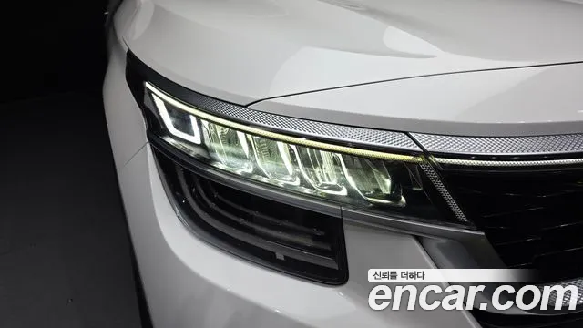 Kia Seltos — Фото автомобиля 7