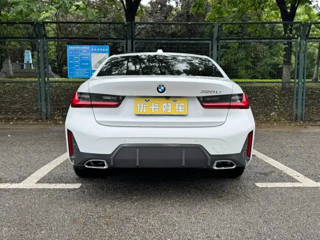 BMW 3 Series — Фото автомобиля 4